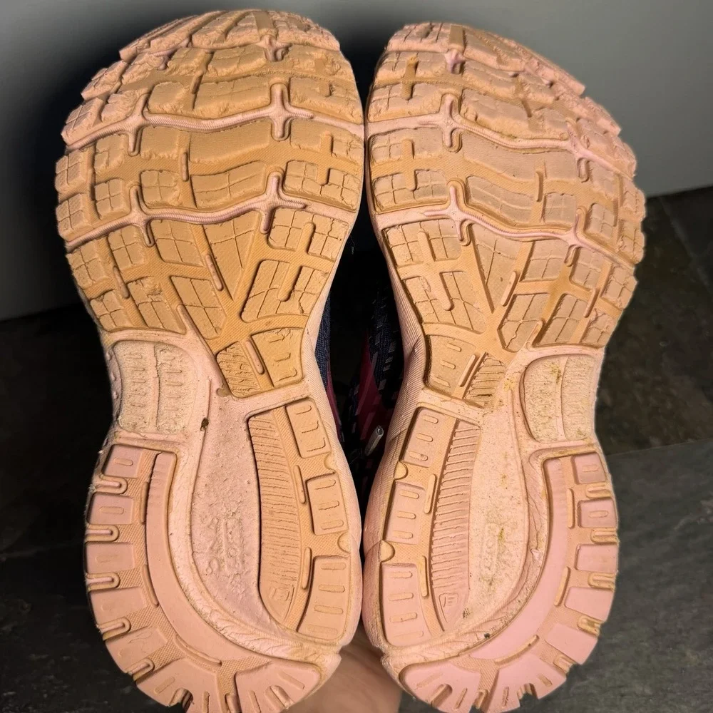Brooks Ghost 13 Women's Size 8 B (Medium) Running Shoes Navy Pink